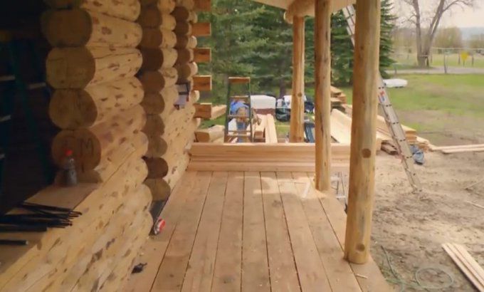 Cabane en rondins de bois    